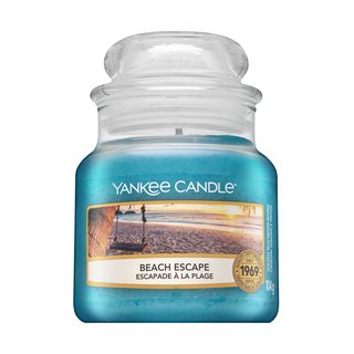 Levně Yankee Candle Beach Escape vonná svíčka 104 g